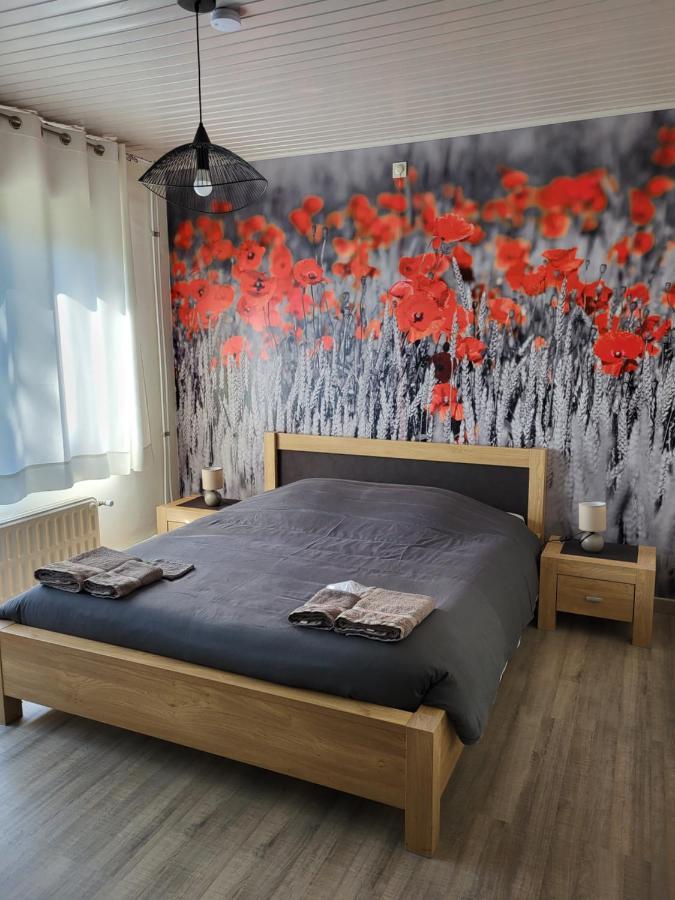 Mary'S Poppies - Bed & Breakfast Blandain Exterior foto